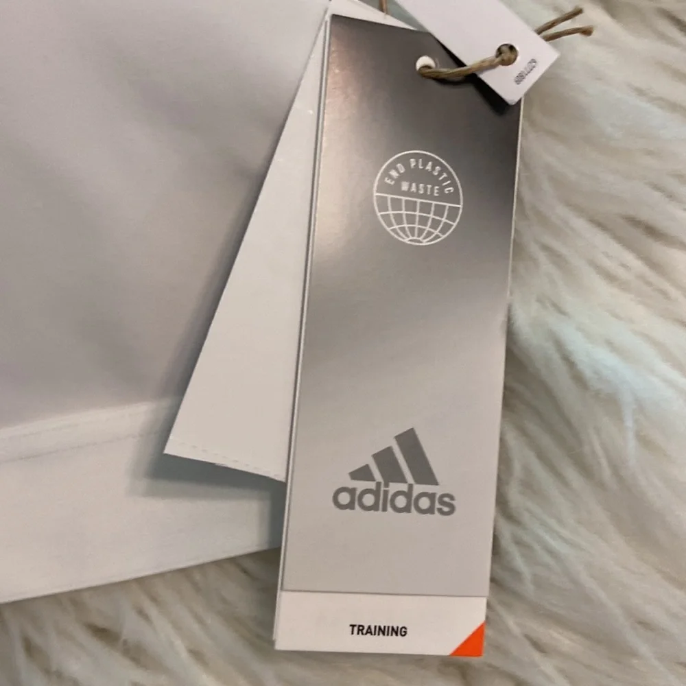 Adidas Women's White Sports Bra brand new with tag - Picture 3 of 8